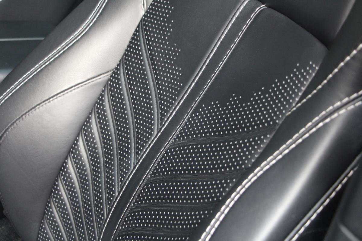 Aston Martin DBX - Photo 22