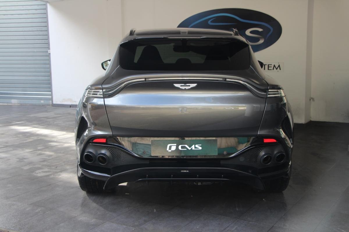 Aston Martin DBX - Photo 9
