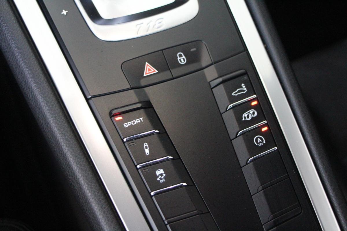Porsche 718 Cayman - Photo 21