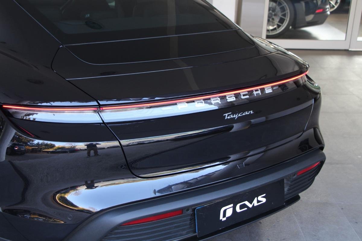 Porsche taycan - Photo 6