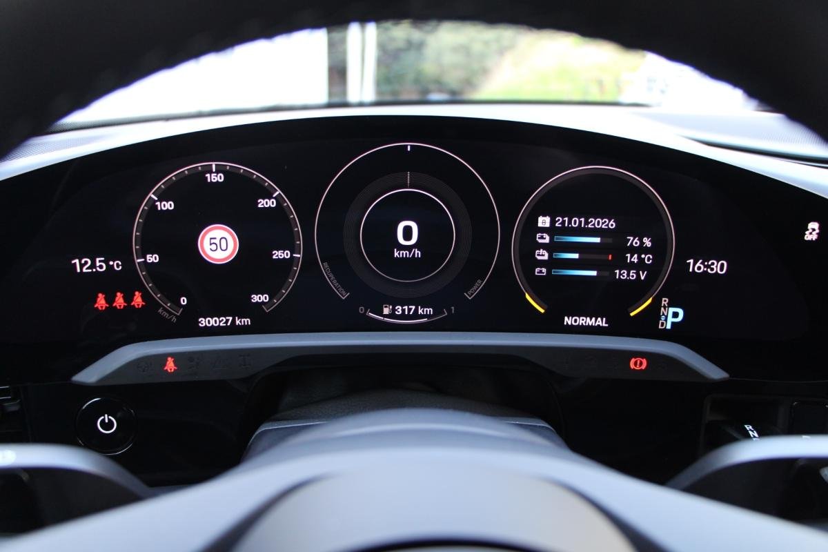 Porsche taycan - Photo 9