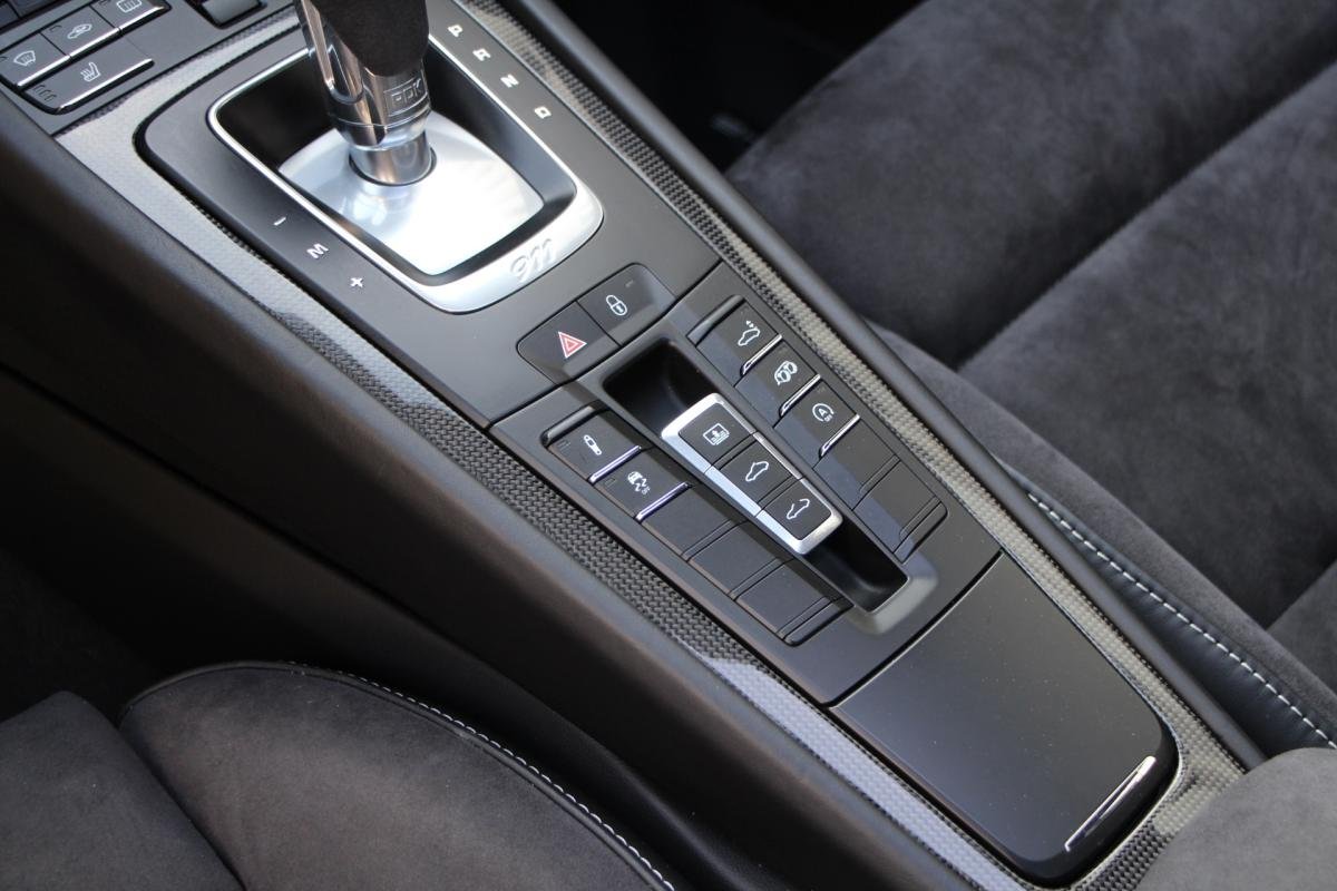 Porsche 911 - Photo 21