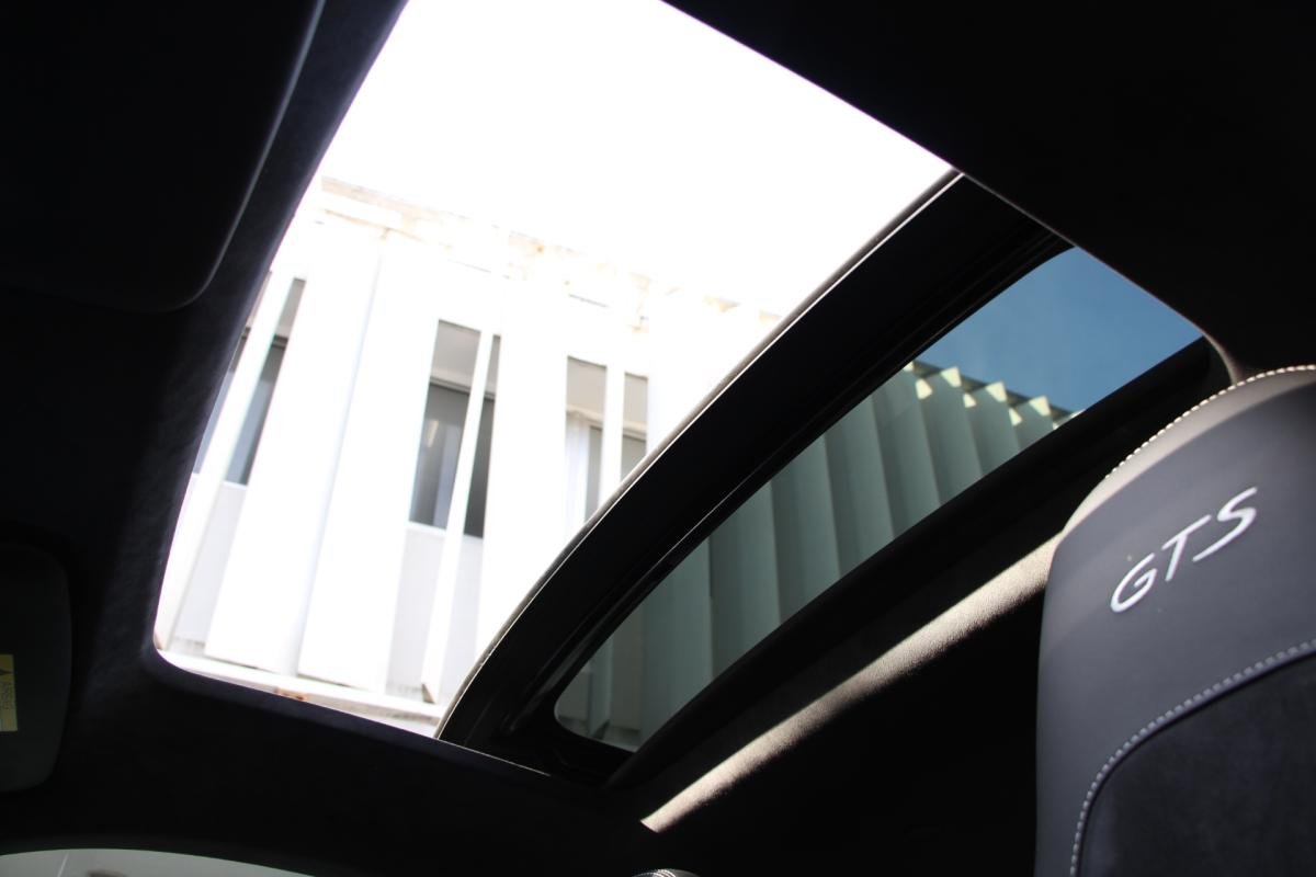 Porsche 911 - Photo 23