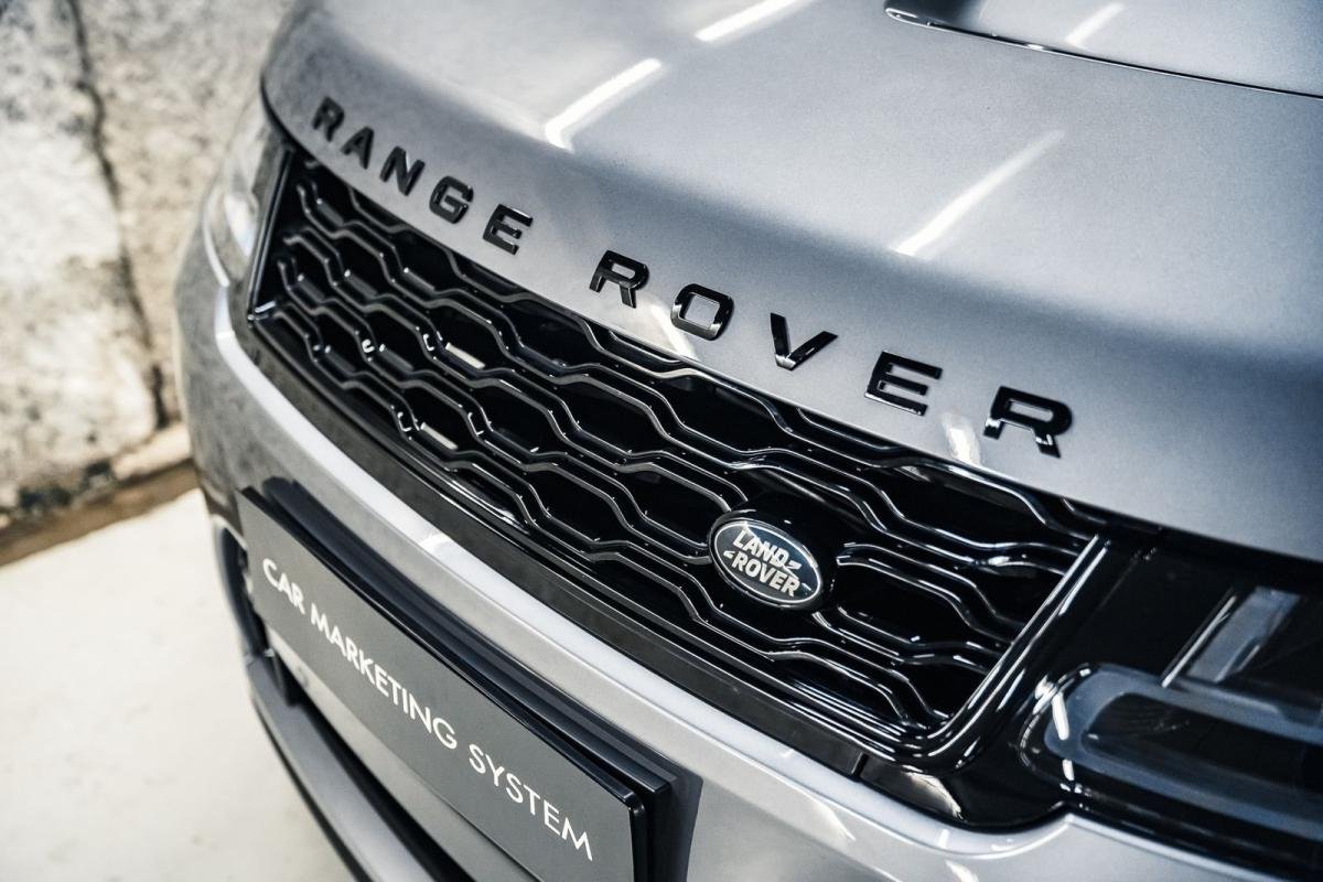 Land Rover Range Rover Sport - Photo 4