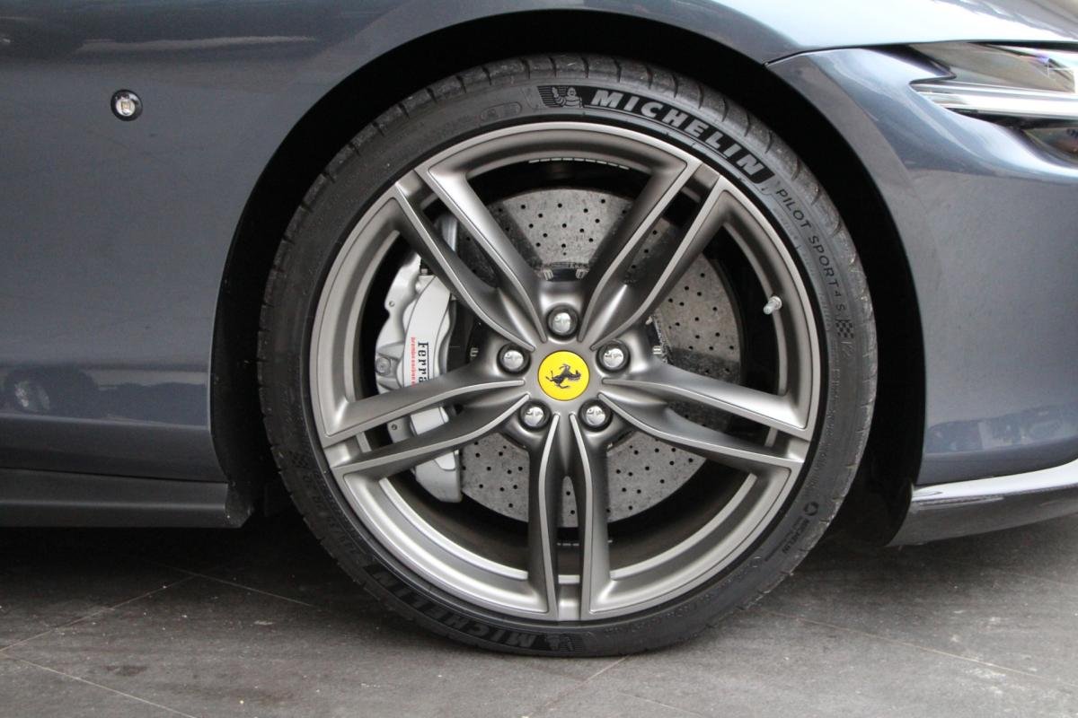 Ferrari ROMA - Photo 4