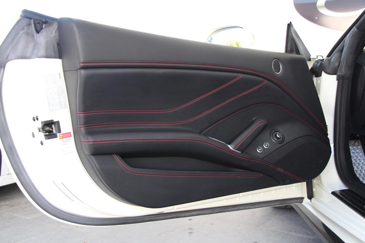 Ferrari California - Photo 21