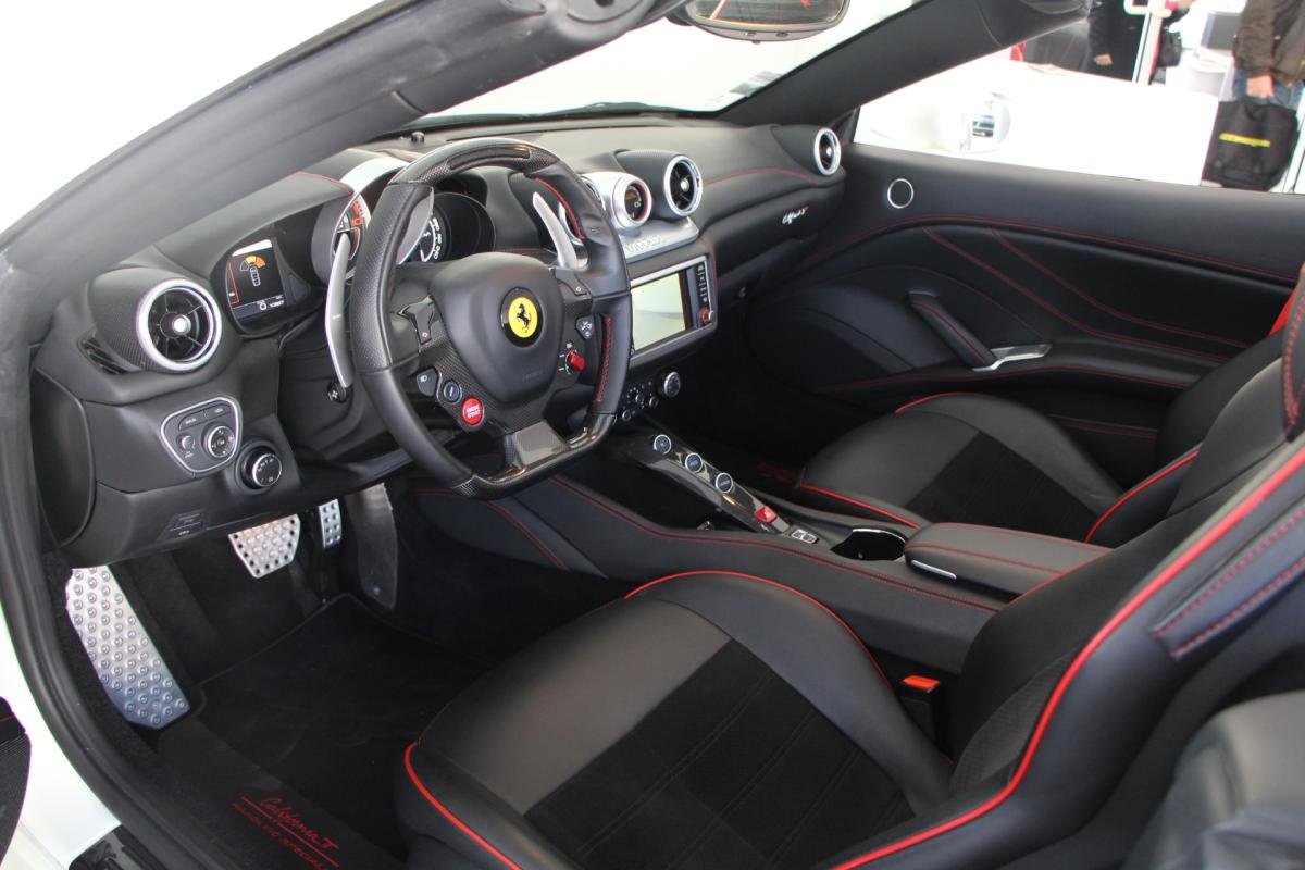 Ferrari California - Photo 5