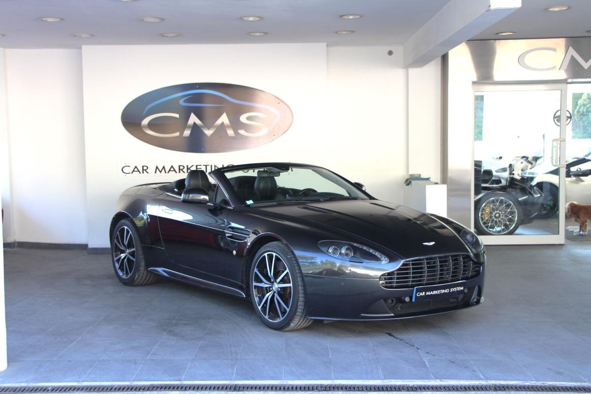 Aston Martin V8 Vantage