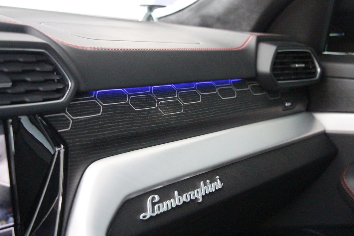 Lamborghini Urus - Photo 16