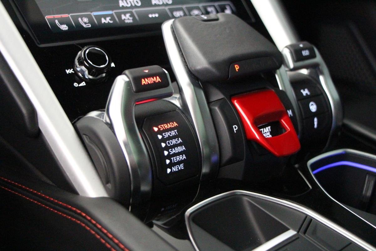 Lamborghini Urus - Photo 20
