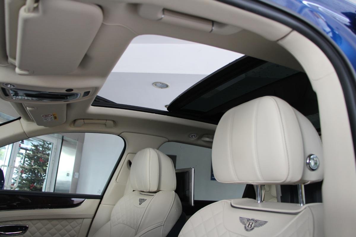 Bentley Bentayga - Photo 17