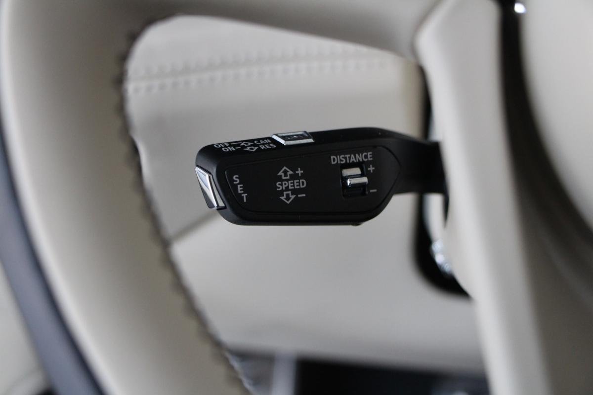 Bentley Bentayga - Photo 27