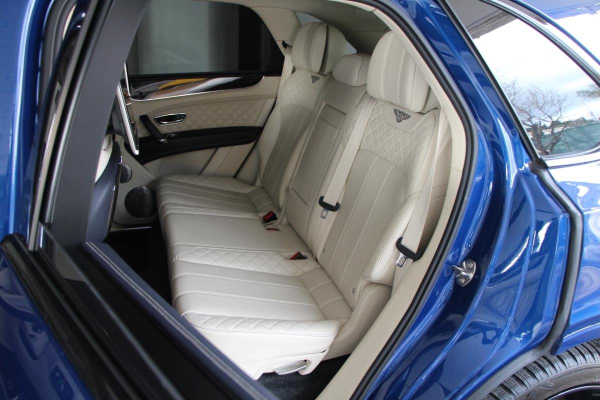 Bentley Bentayga - Photo 34