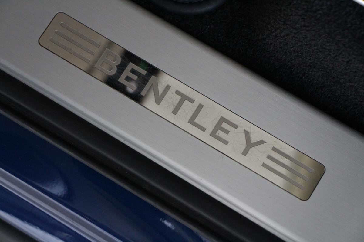 Bentley Bentayga - Photo 35