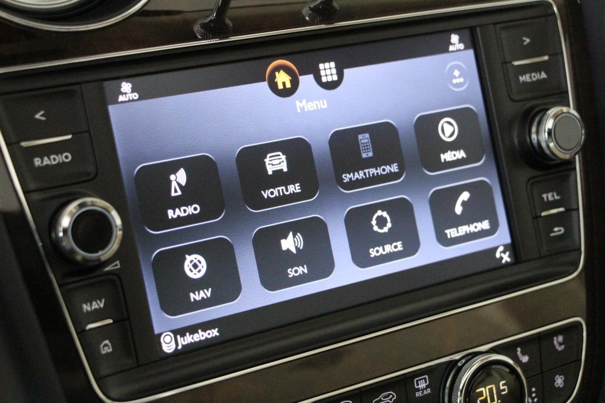 Bentley Bentayga - Photo 40