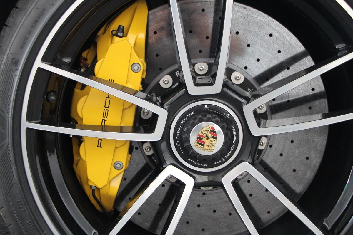 Porsche 911 - Photo 25