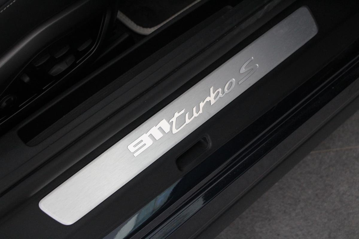 Porsche 911 - Photo 27
