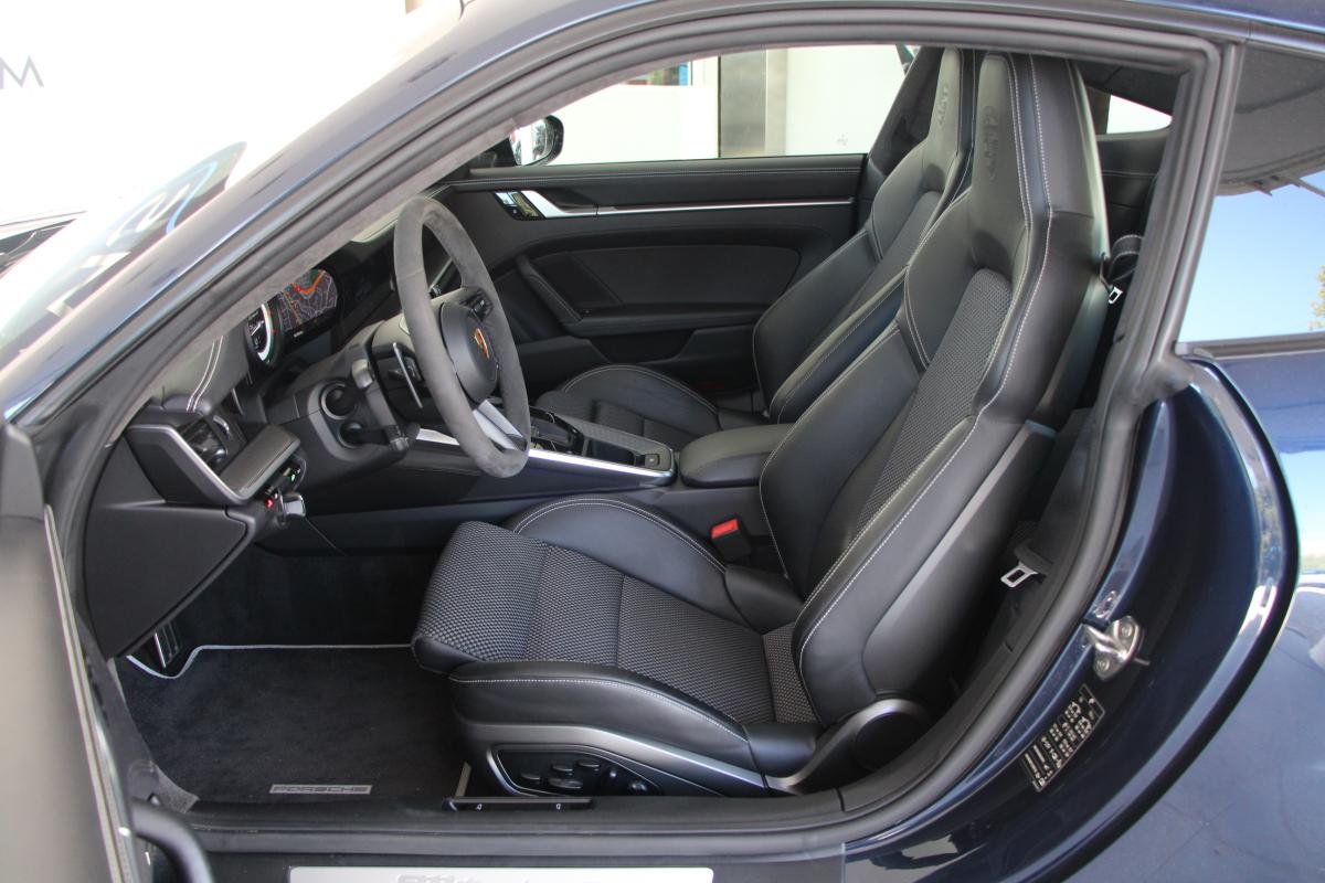Porsche 911 - Photo 9