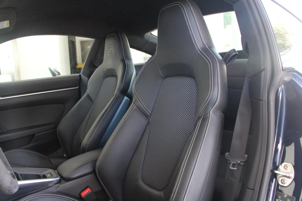 Porsche 911 - Photo 10
