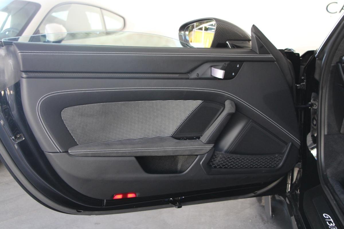 Porsche 911 - Photo 15