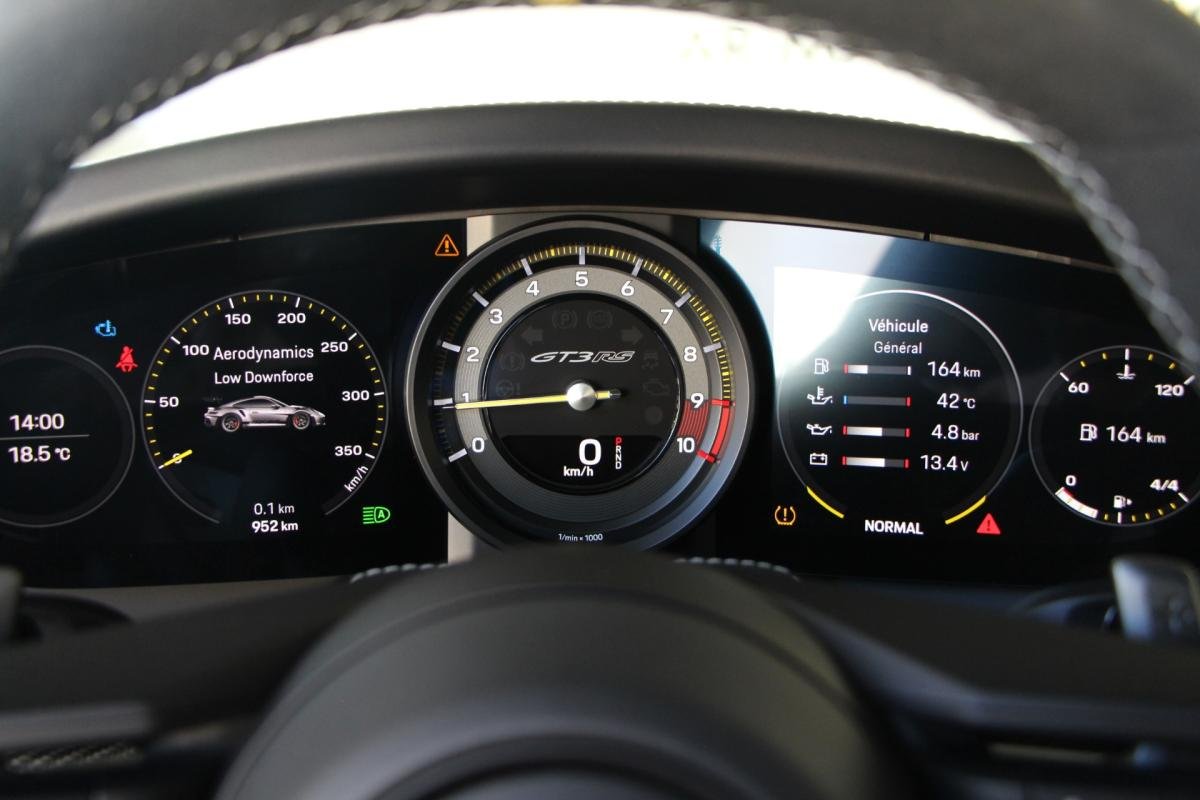 Porsche 911 - Photo 22