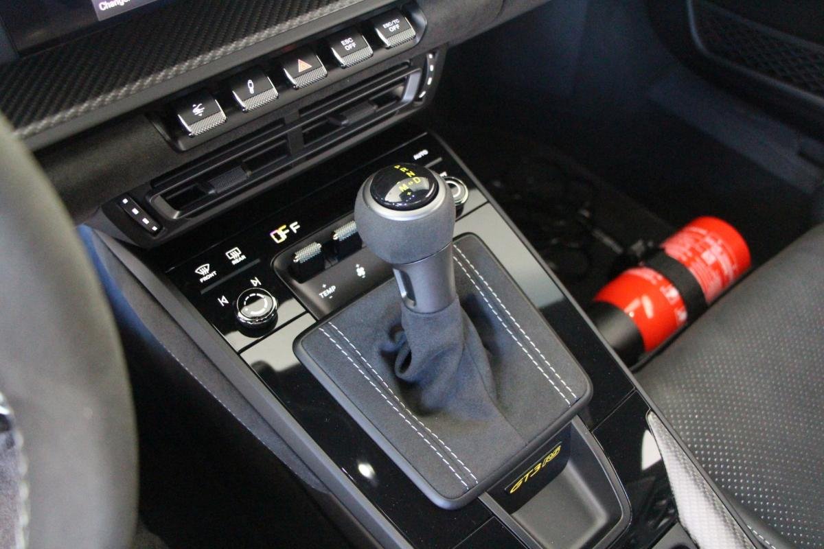 Porsche 911 - Photo 32