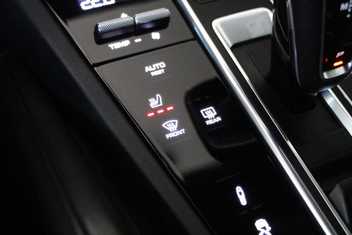 Porsche Cayenne - Photo 12