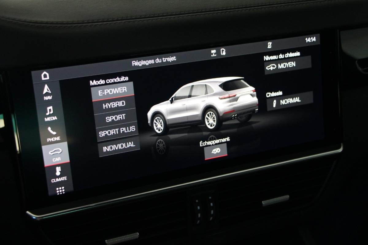 Porsche Cayenne - Photo 16