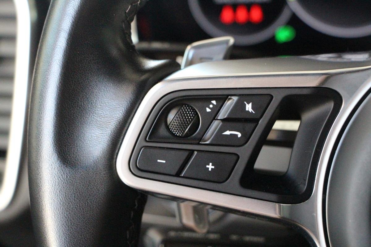 Porsche Cayenne - Photo 20