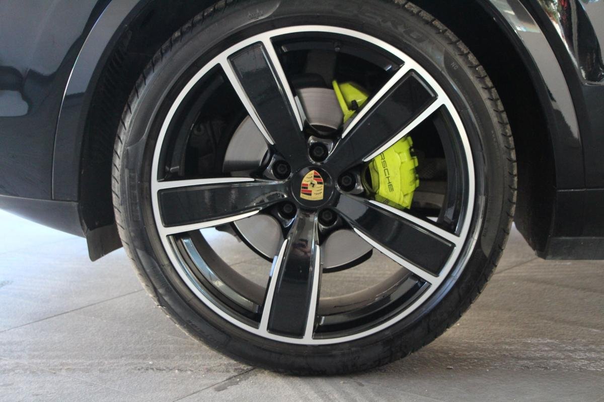 Porsche Cayenne - Photo 2