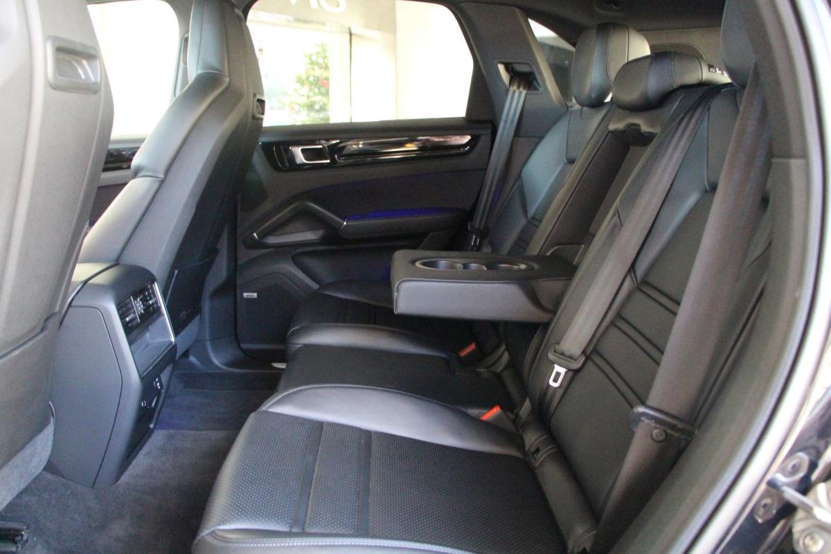 Porsche Cayenne - Photo 21