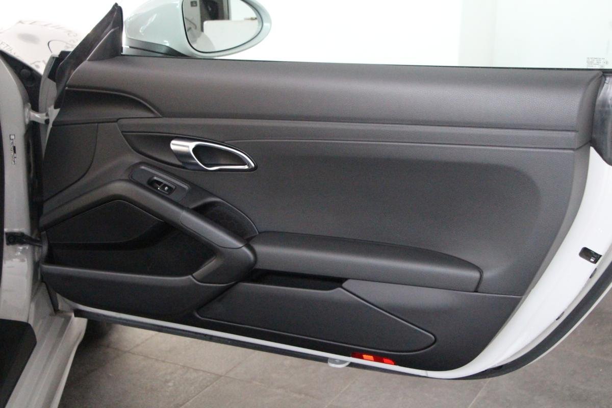 Porsche 718 Cayman - Photo 18