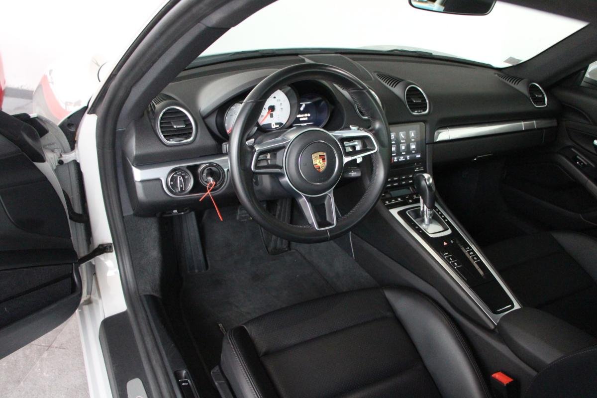 Porsche 718 Cayman - Photo 8
