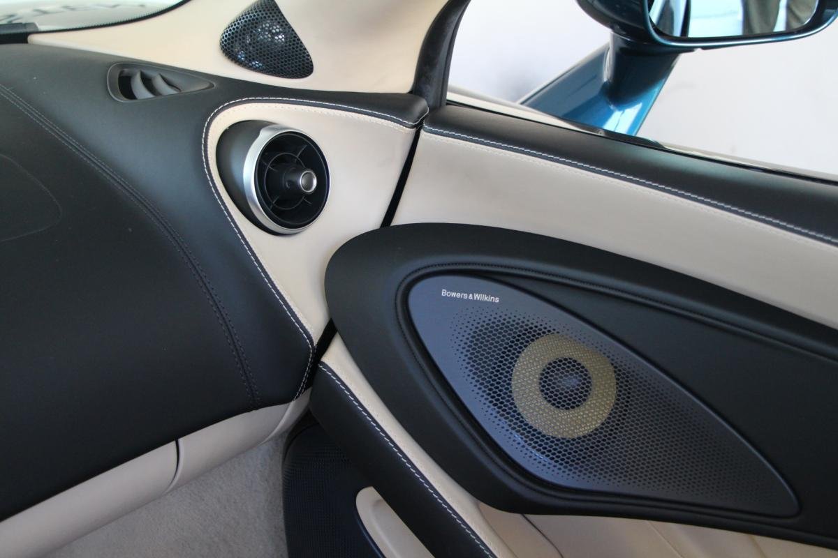 McLaren 570S - Photo 24