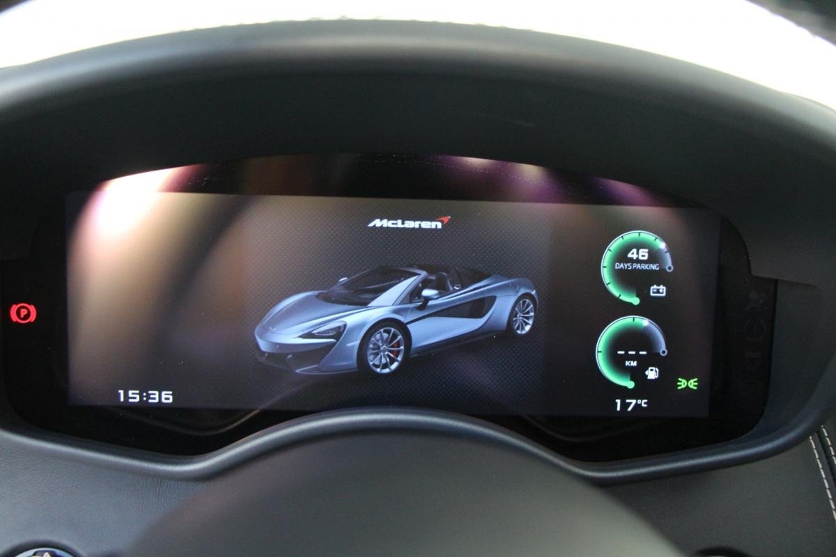 McLaren 570S - Photo 32