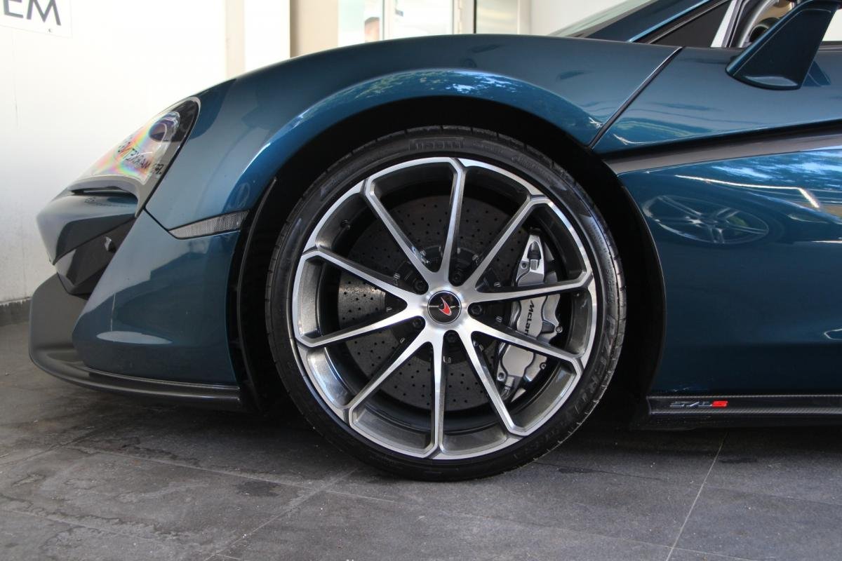 McLaren 570S - Photo 35