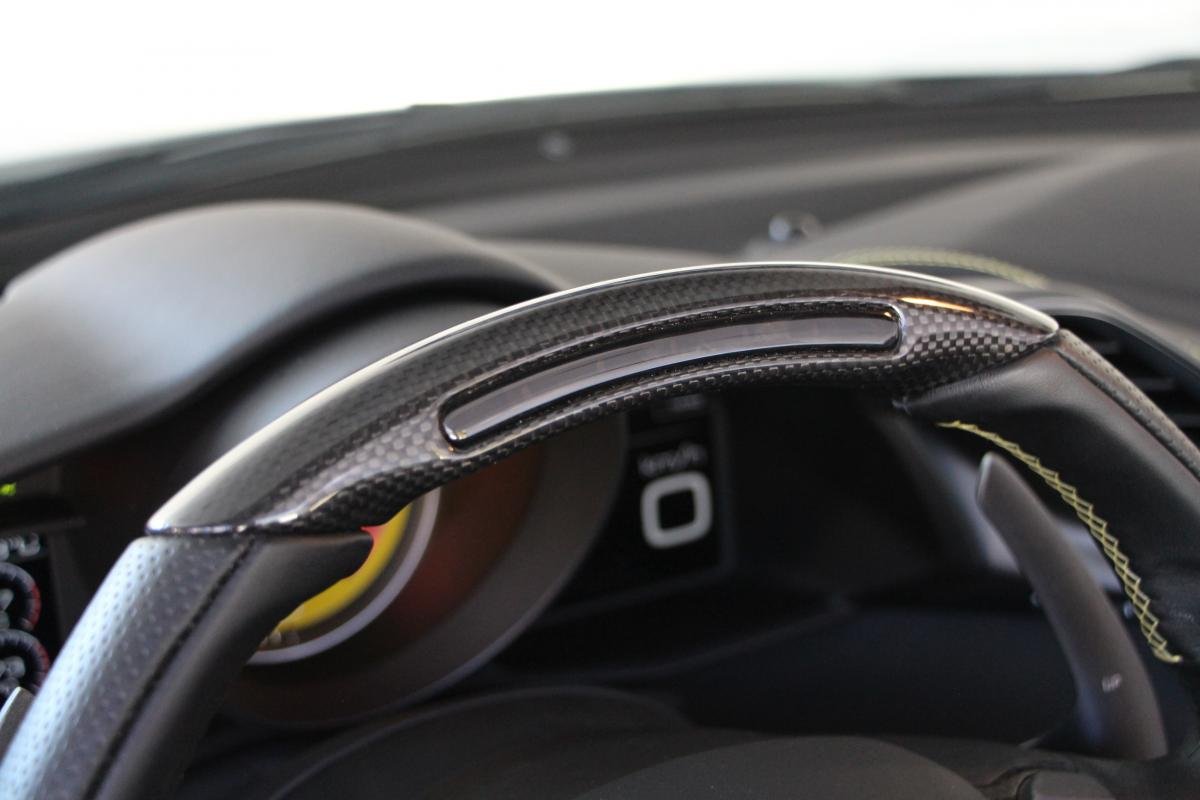 Ferrari 488 Spider - Photo 13