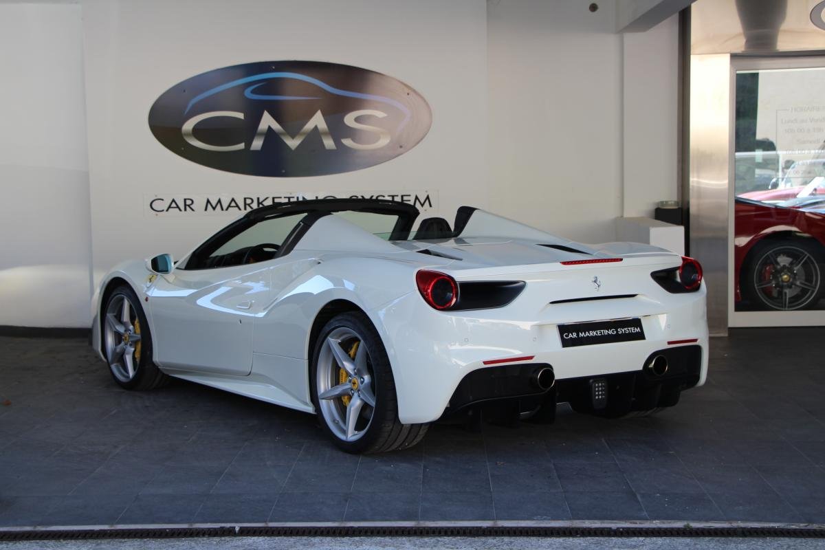 Ferrari 488 Spider - Photo 2