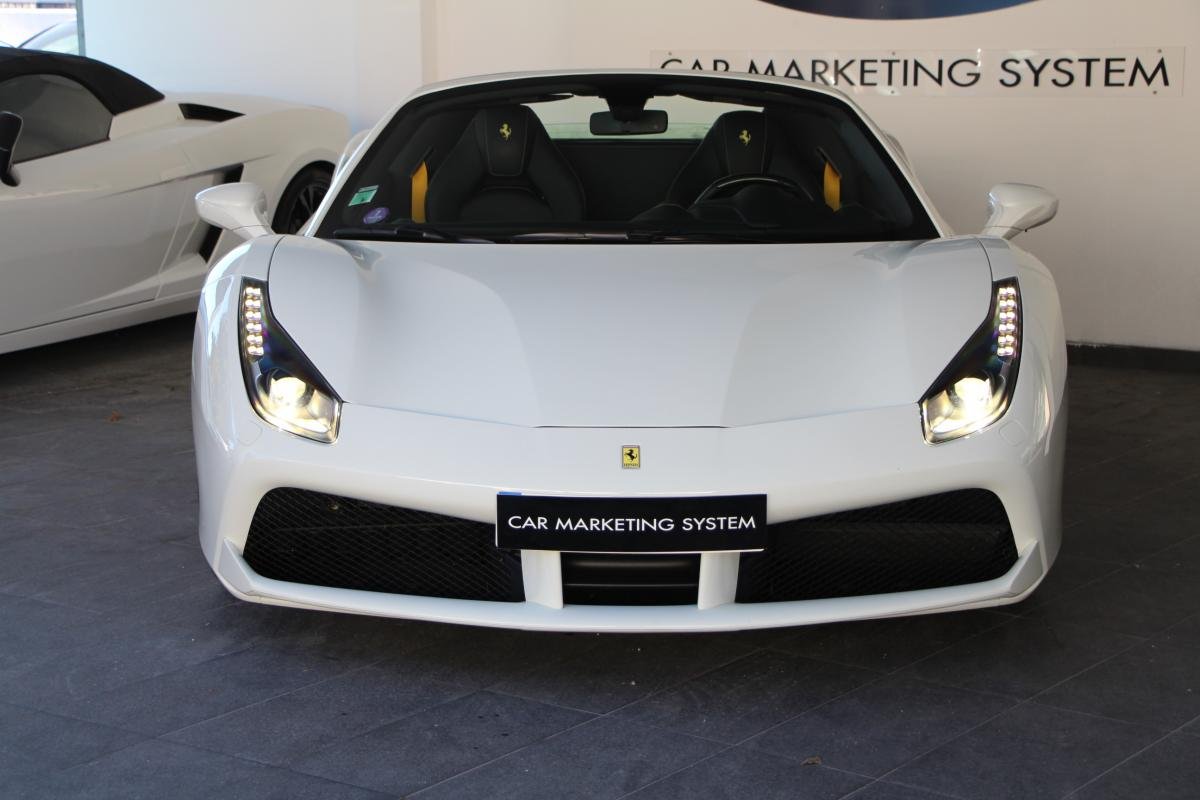 Ferrari 488 Spider - Photo 30