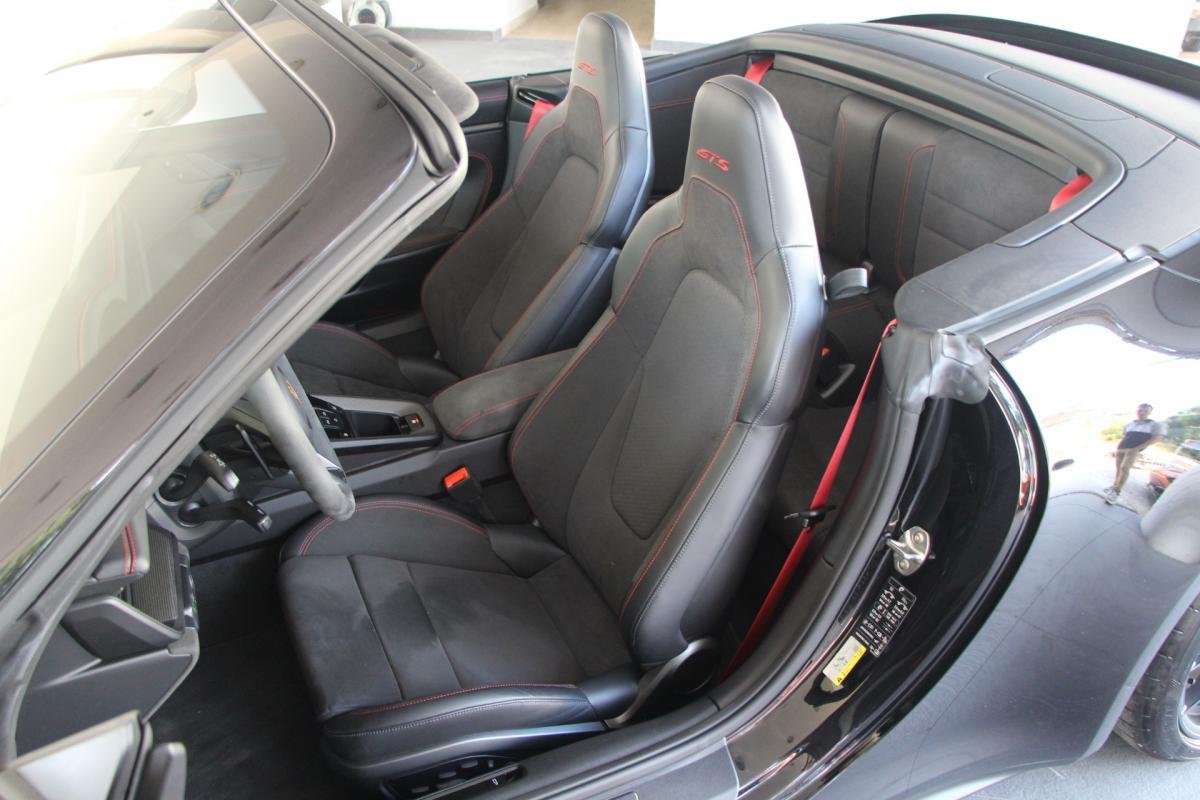 Porsche 911 - Photo 12