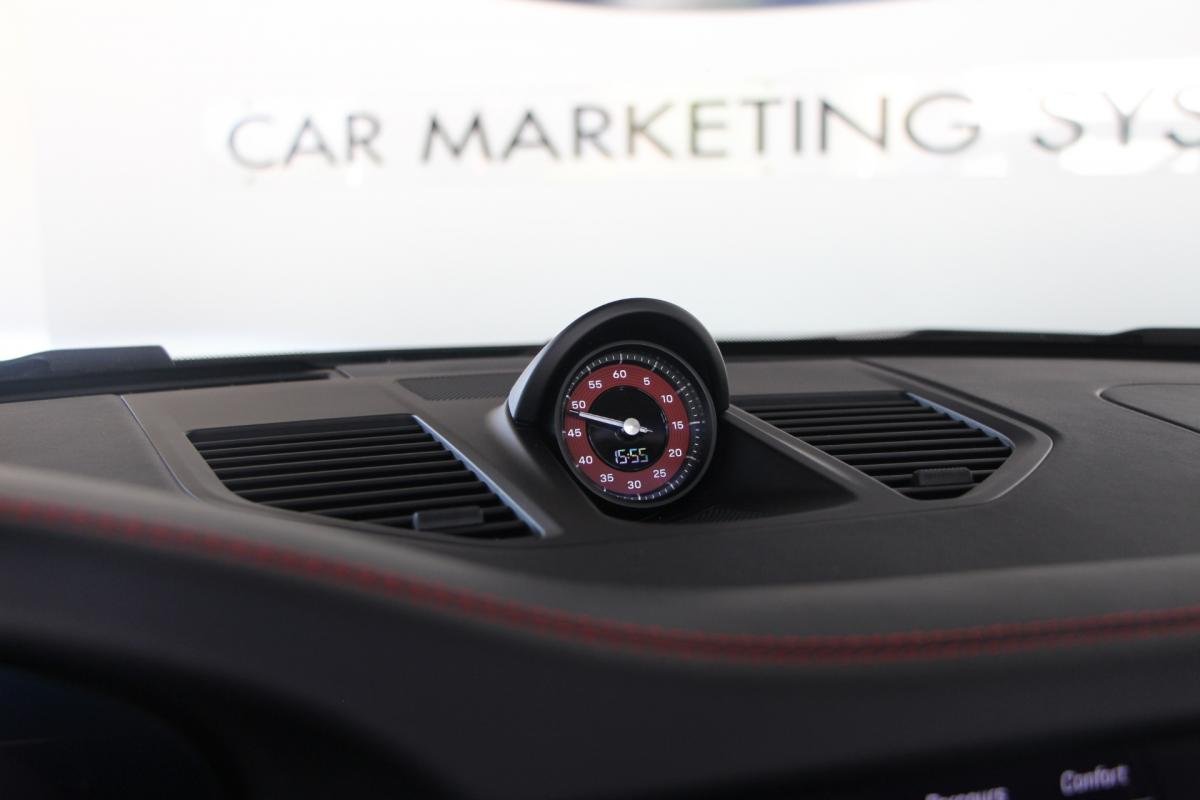 Porsche 911 - Photo 25