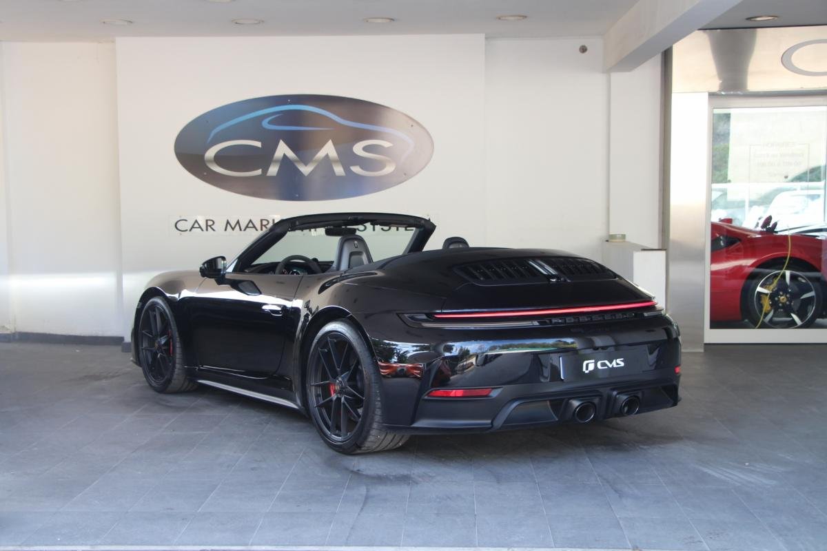 Porsche 911 - Photo 6