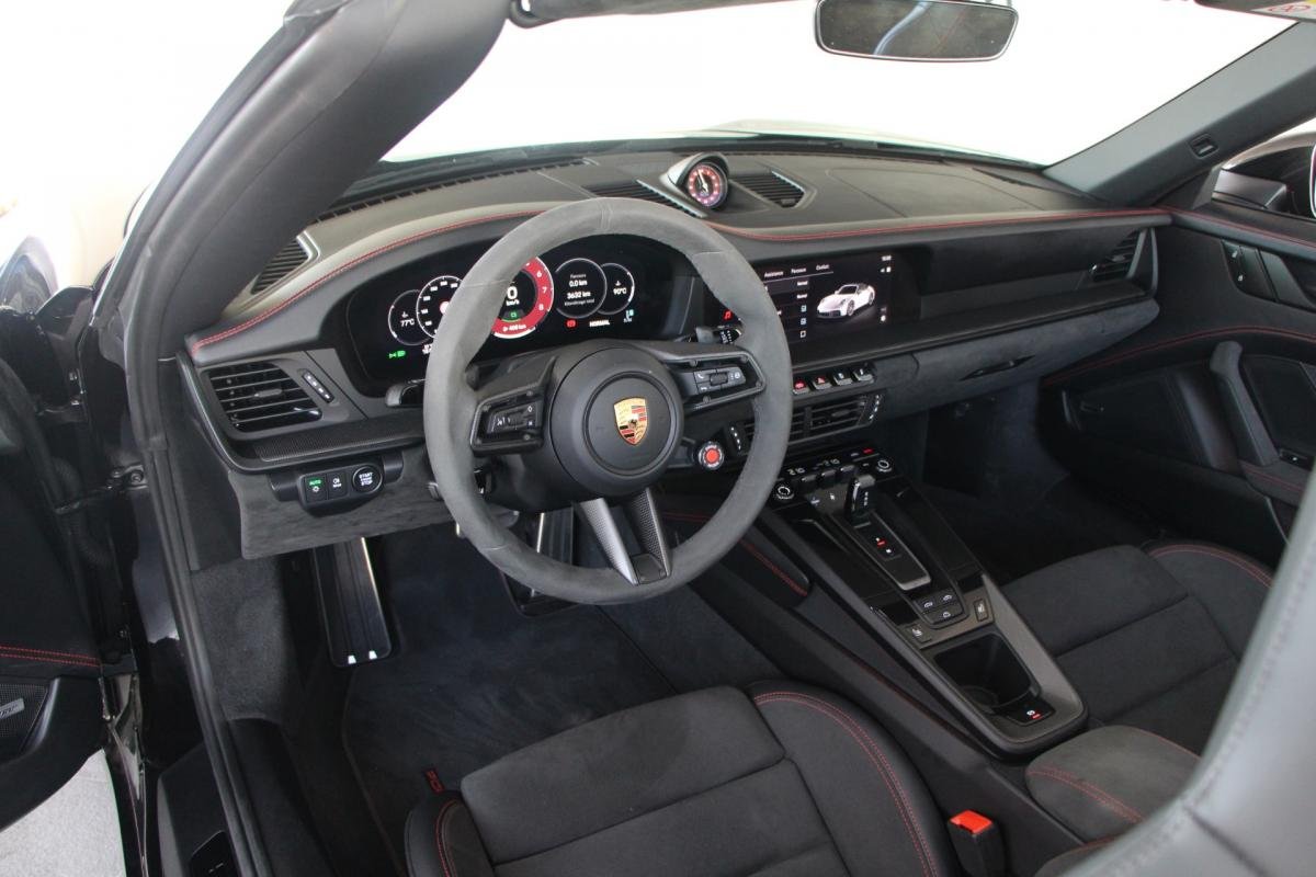 Porsche 911 - Photo 10