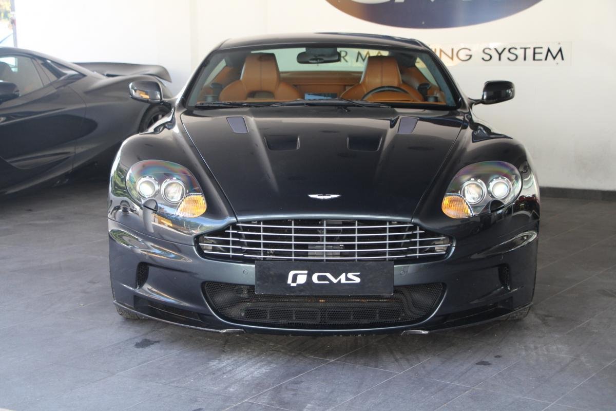 Aston Martin DBS - Photo 2
