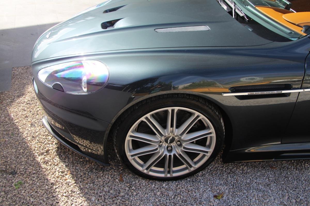 Aston Martin DBS - Photo 6