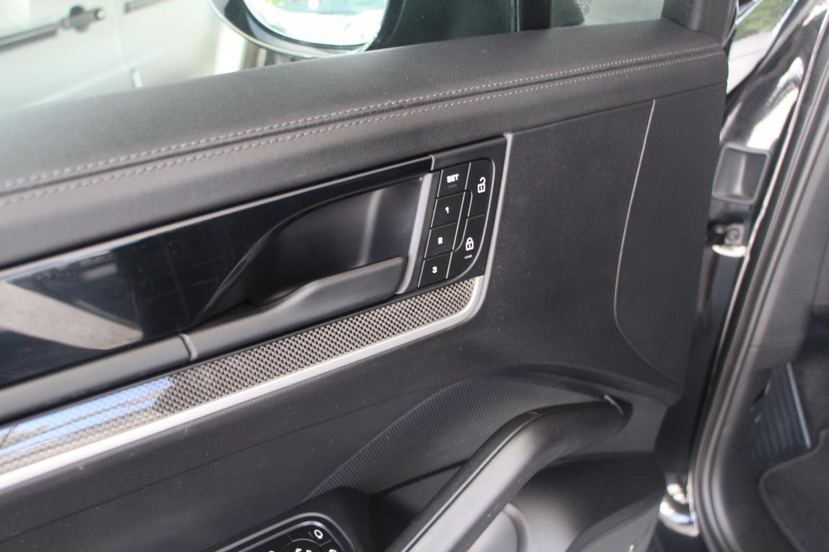 Porsche Cayenne - Photo 9
