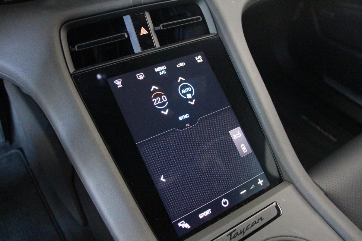 Porsche taycan - Photo 11