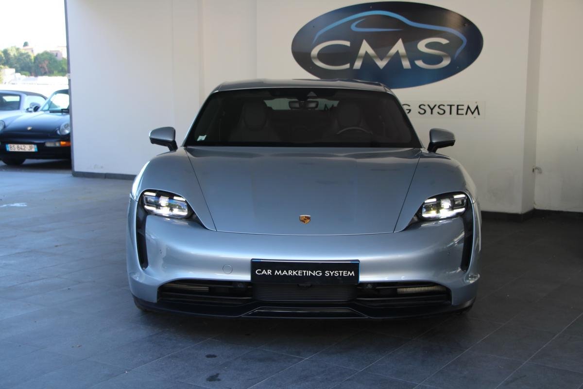 Porsche taycan - Photo 2