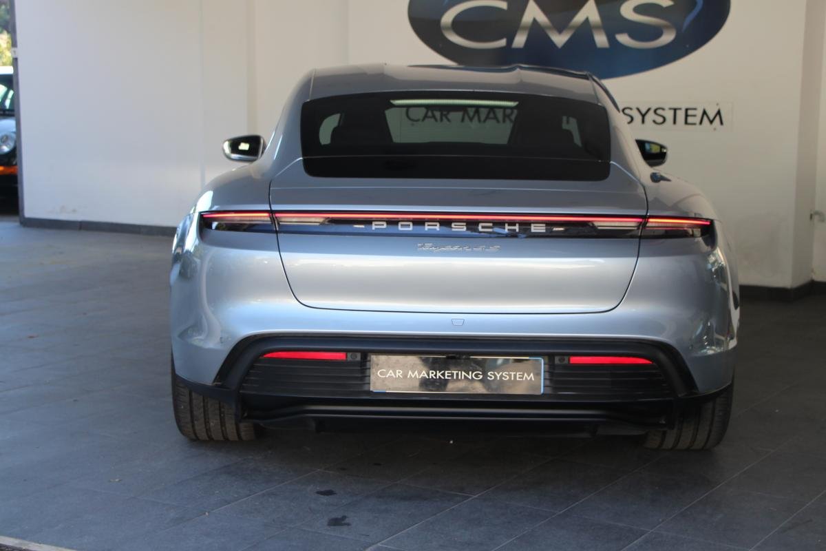 Porsche taycan - Photo 4