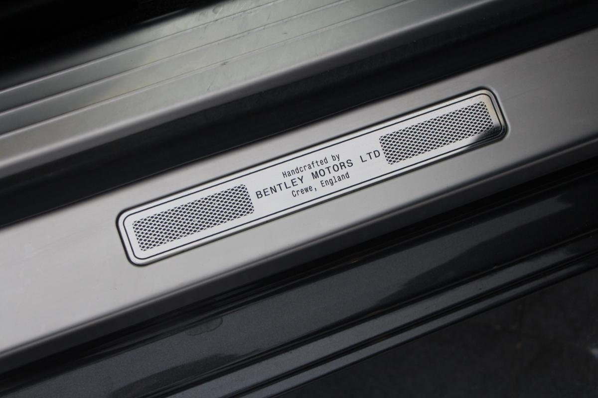 Bentley Flying Spur - Photo 17
